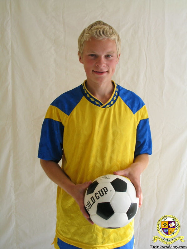 Boyish blond twink Lukas