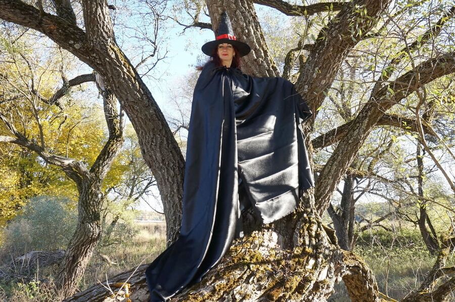 In Black Mantle