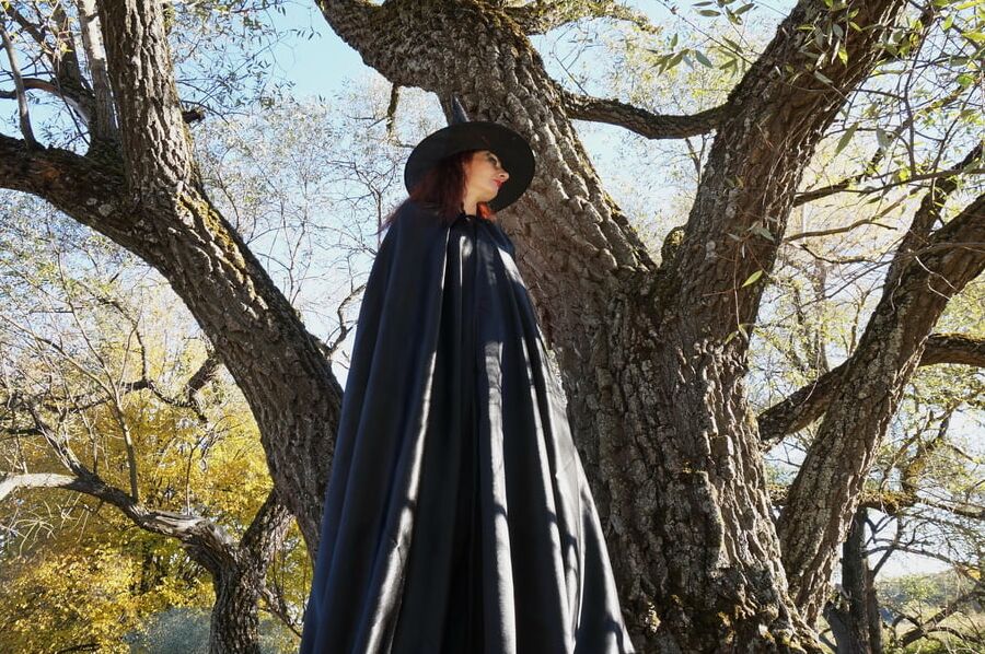 In Black Mantle