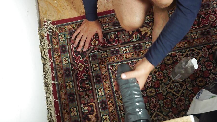 First pics of my giant cm diameter dildo