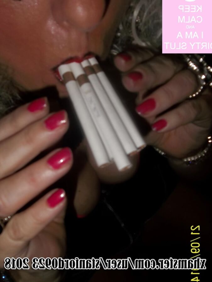 SLUT SMOKING ST MORITZ