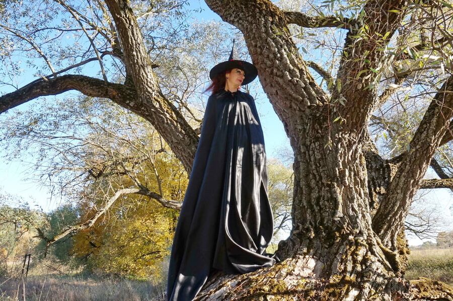 In Black Mantle