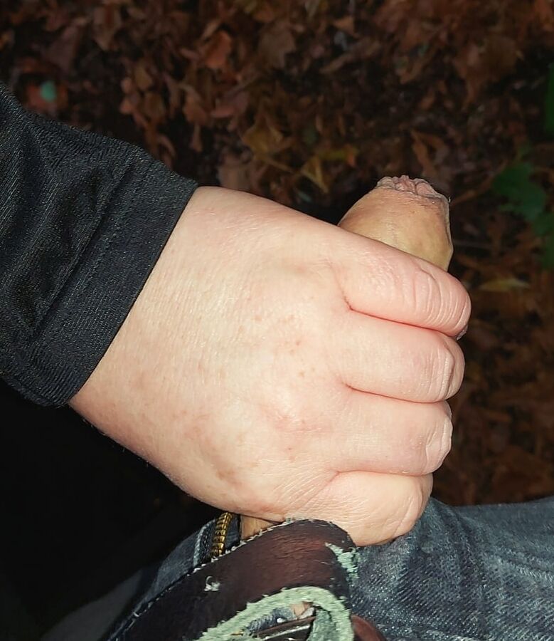 BBW Wife Miss Lizz jerking outdoor after work.