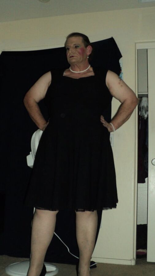 me in black s dress