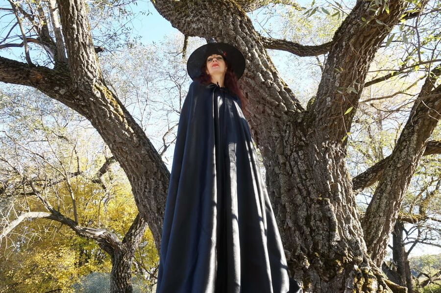 In Black Mantle