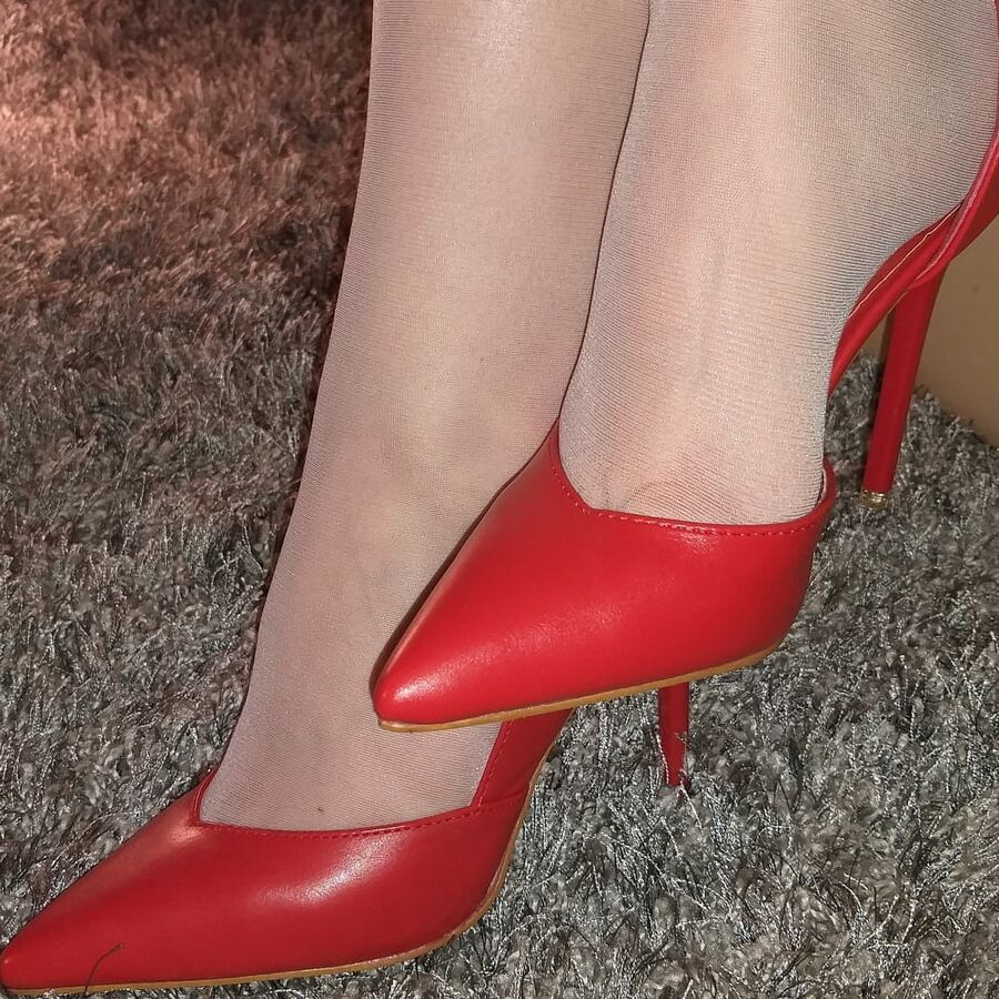 Nylon wife