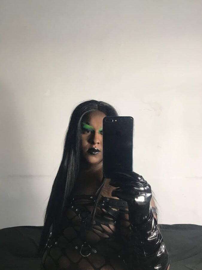 Mirror Pics