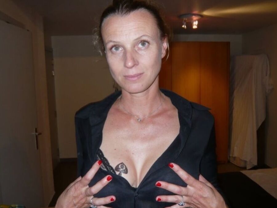 Pretty mature french transvestite