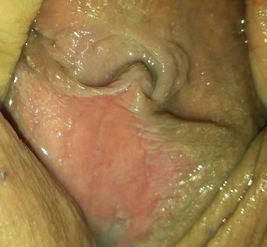 Horny BBW with pussy wide open