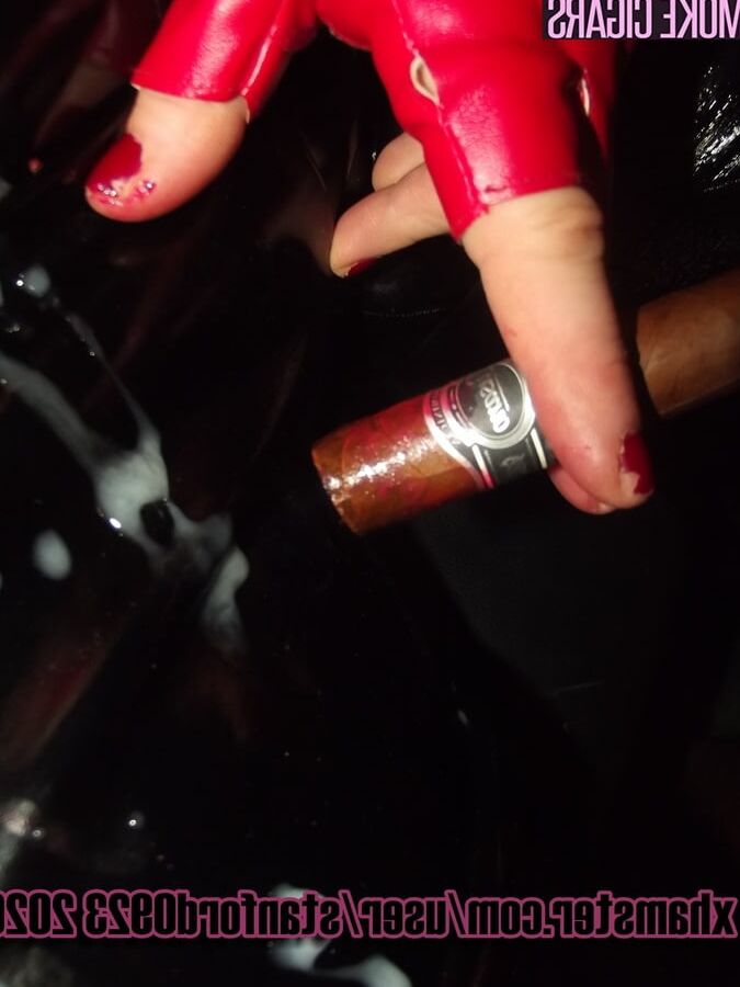 SEXY WOMAN SMOKE CIGARS