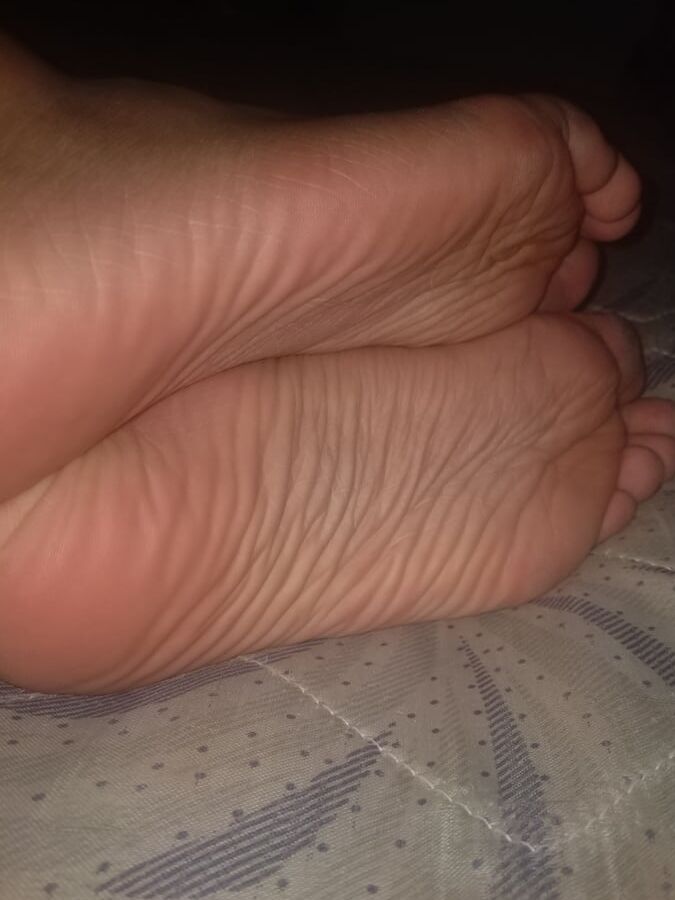 My Feet soles and cock