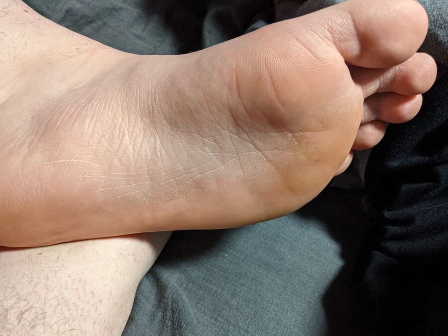 Feet Pictures rub my feet!