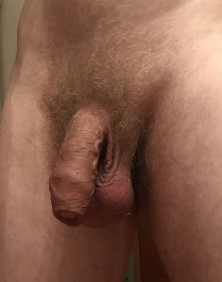 Soft (flaccid) thick uncut Russian dick from -Uncirc