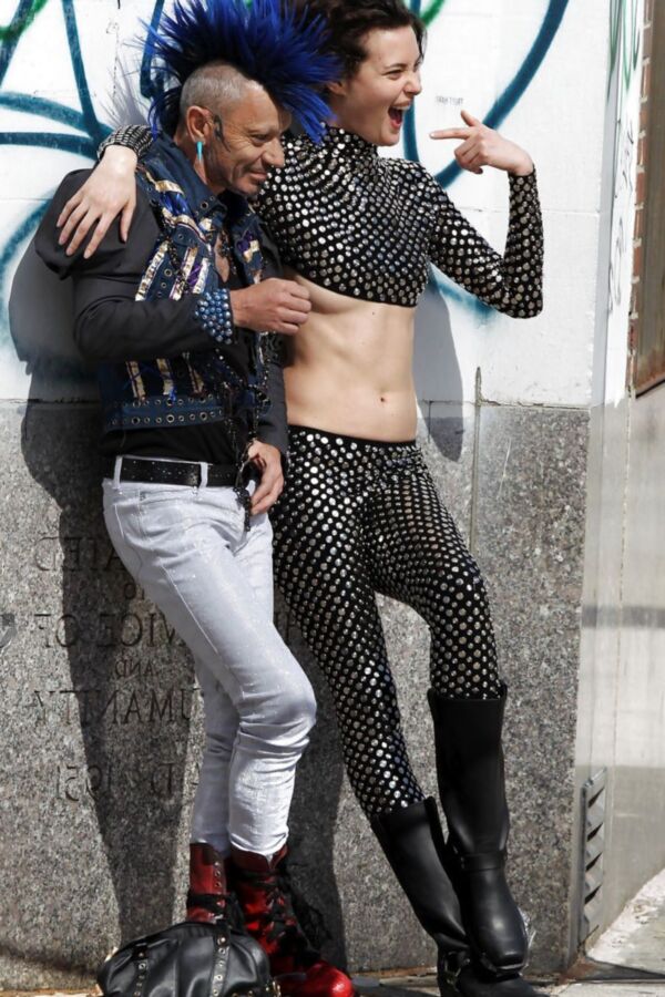 Flashing boobs in Duesseldorf