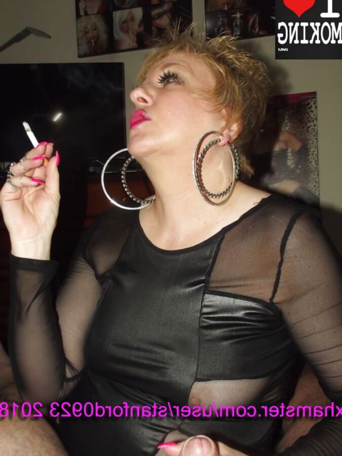 SMOKING SLUT HAMSTER