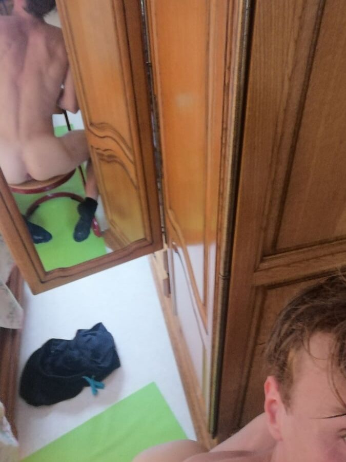Horny ass and feet
