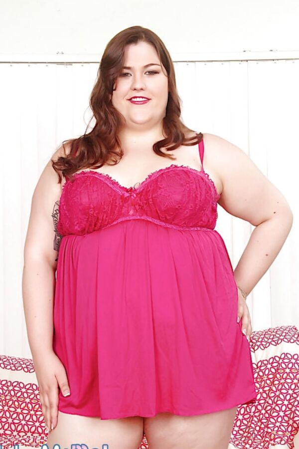 Horny BBW Autumn Cooper