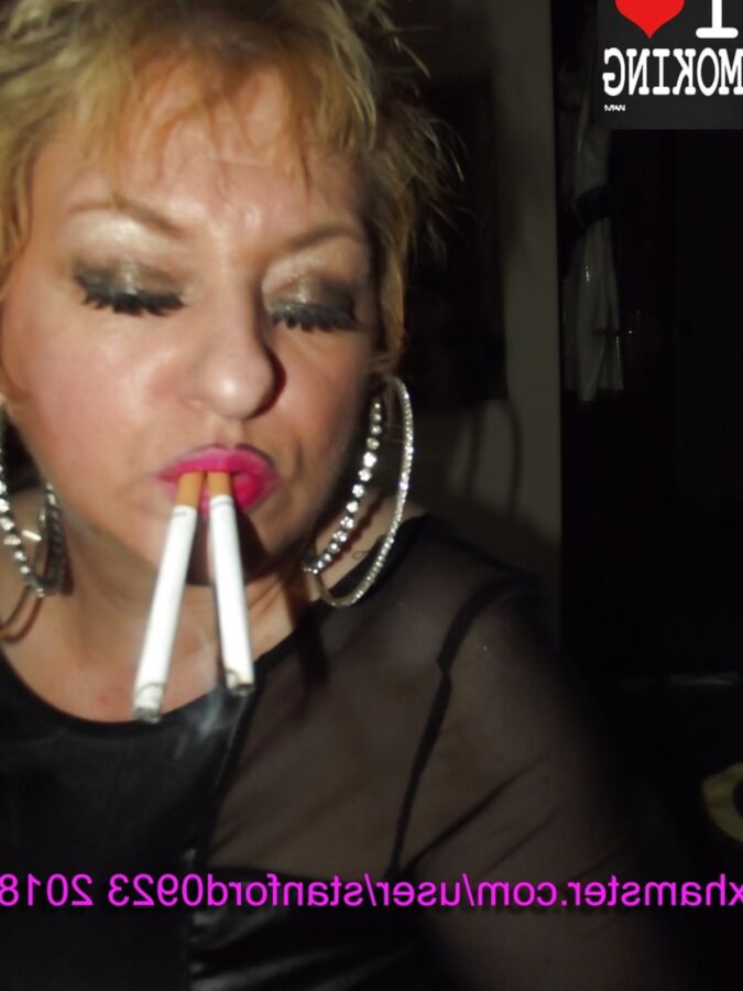 SMOKING SLUT HAMSTER