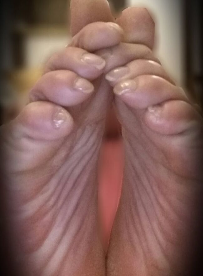 asian ts feet just waking up