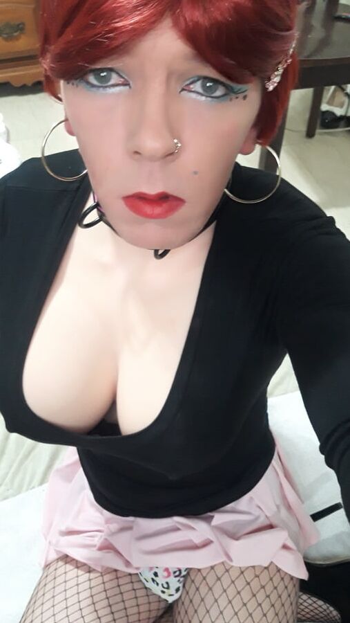 New pink skirt with katy Smith