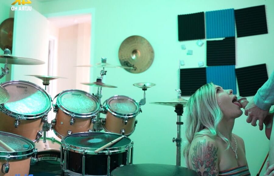 PHILAVISE-My first drum lesson