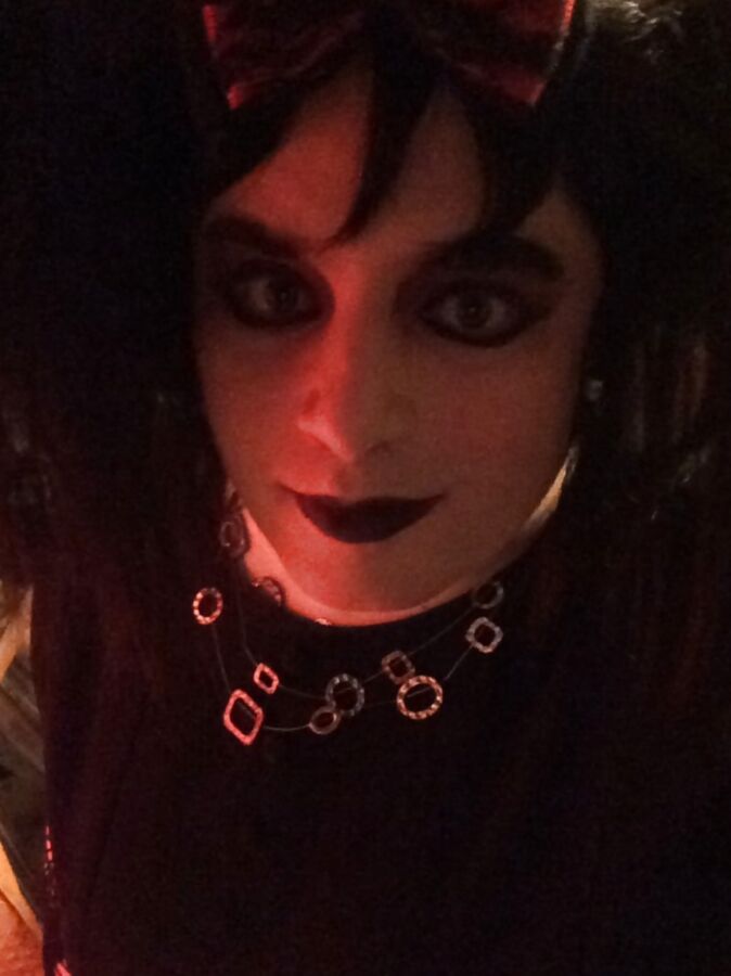 Devilish (goth tranny)