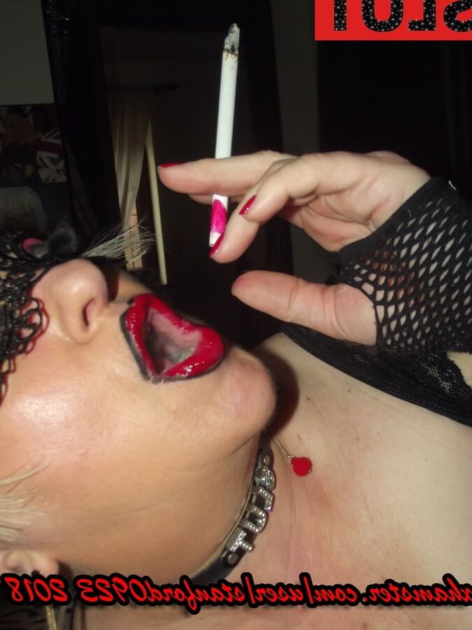 SLUT LOOK