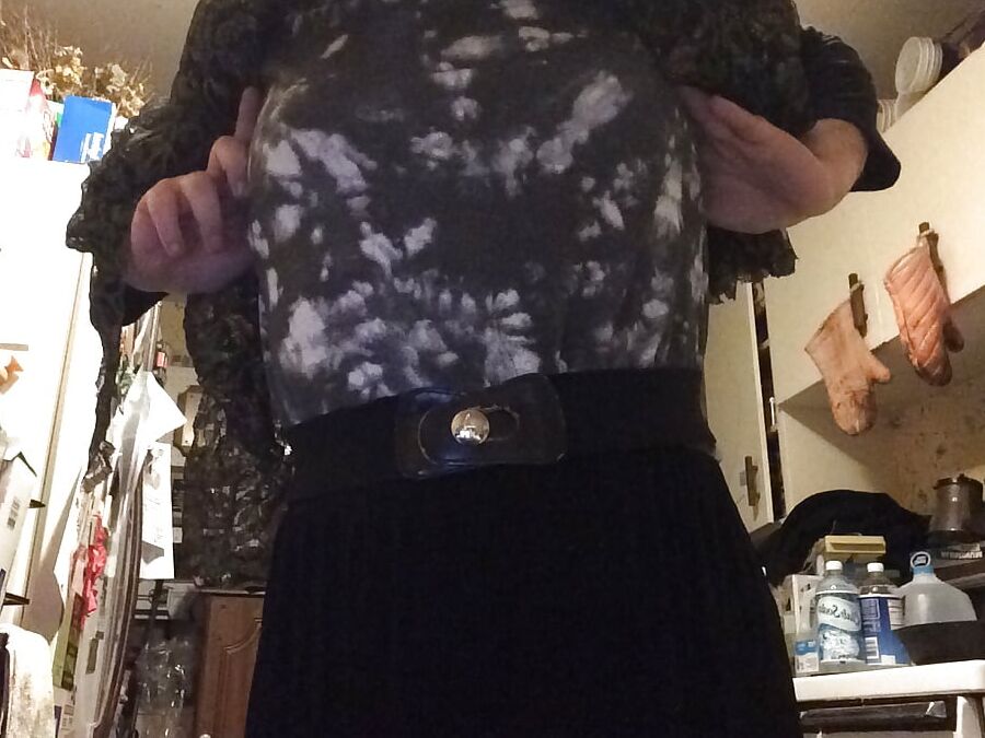 Witchy woman ( goth trans)
