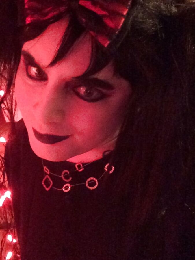 Devilish (goth tranny)