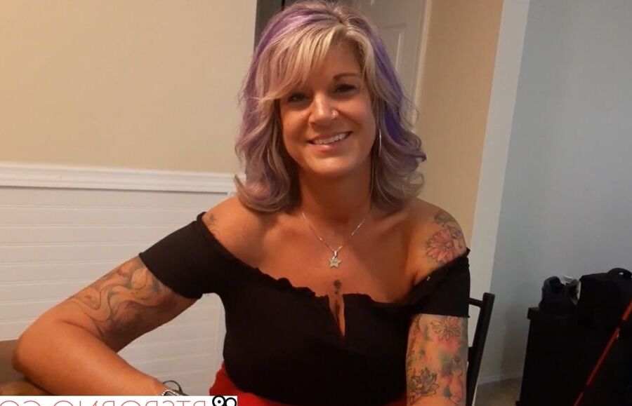 BTSporno-Behind the scenes with Lis Inked