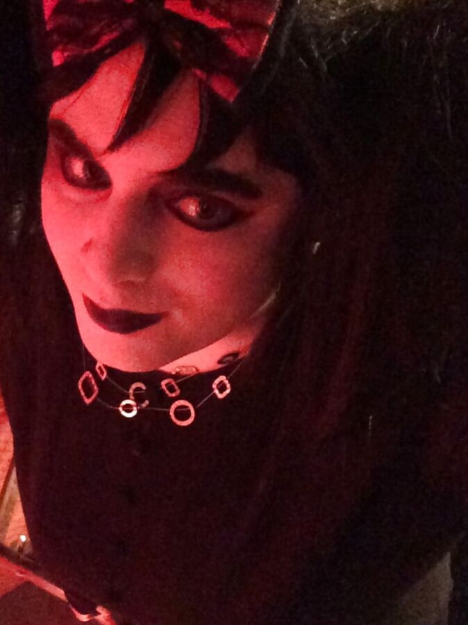 Devilish (goth tranny)