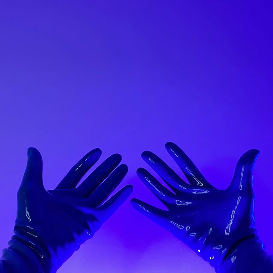 LatexSeries - Study - Gloves