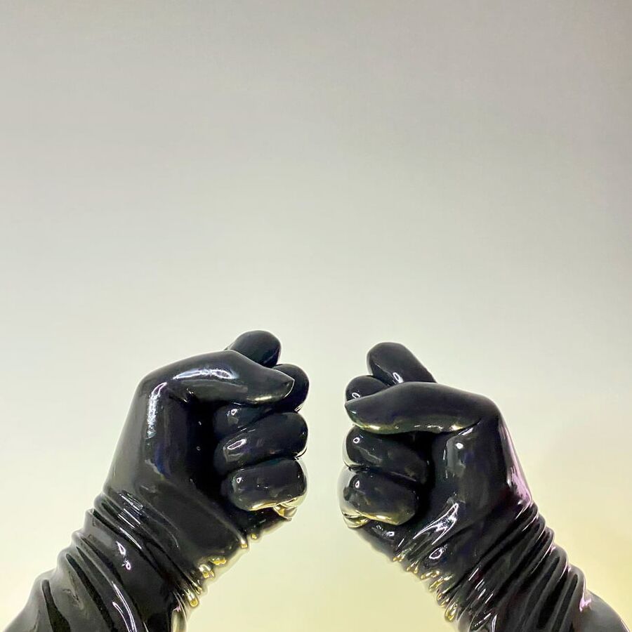 LatexSeries - Study - Gloves