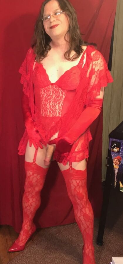 Joanie - Vintage Red Lace