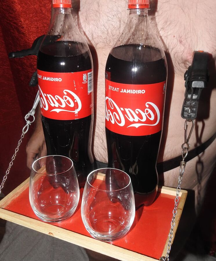 Serve CocaCola