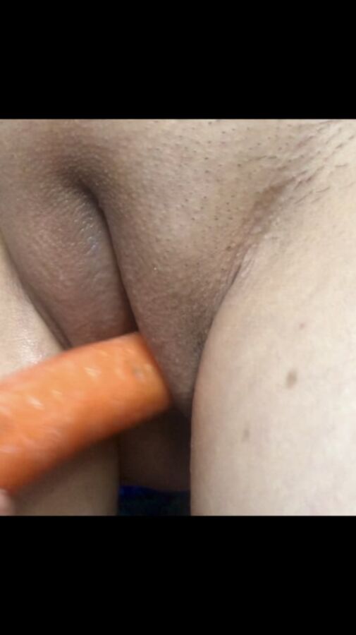 Big pussy small carrot