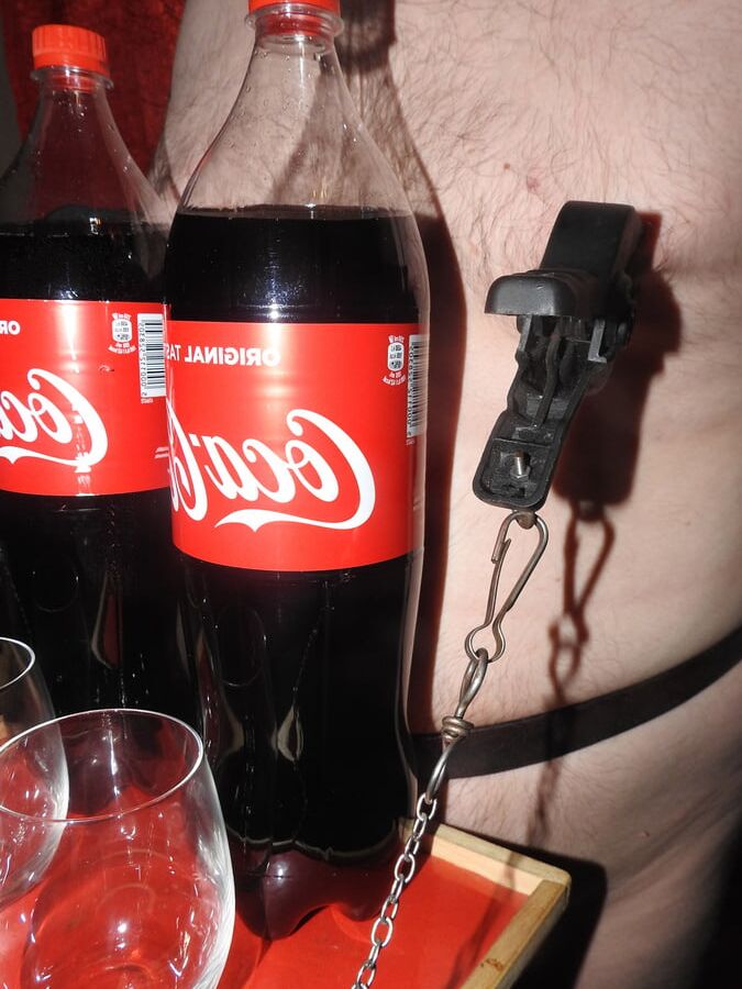 Serve CocaCola