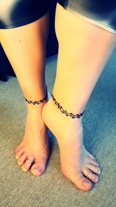 Barefeet ++ High Heels + + Nylons