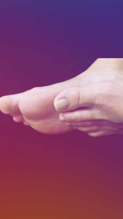 Natural sexy feet..