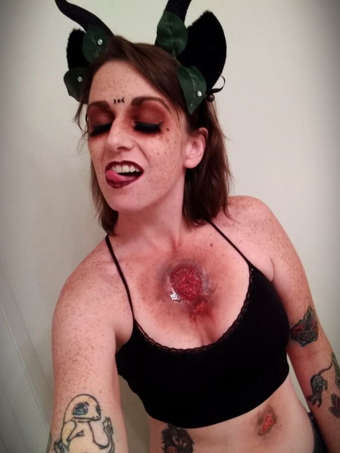 Hottest girl in the morgue