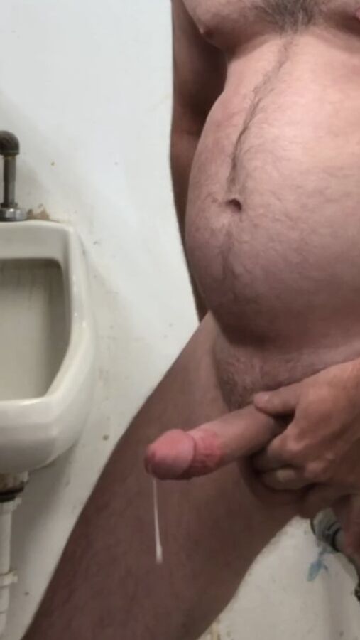 Mens room