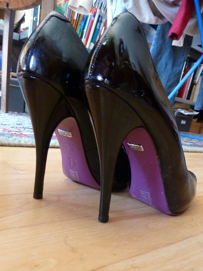 her used heels