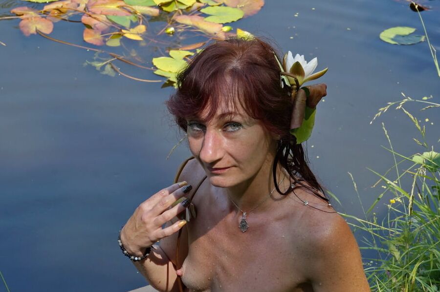 On pond&;s Beach