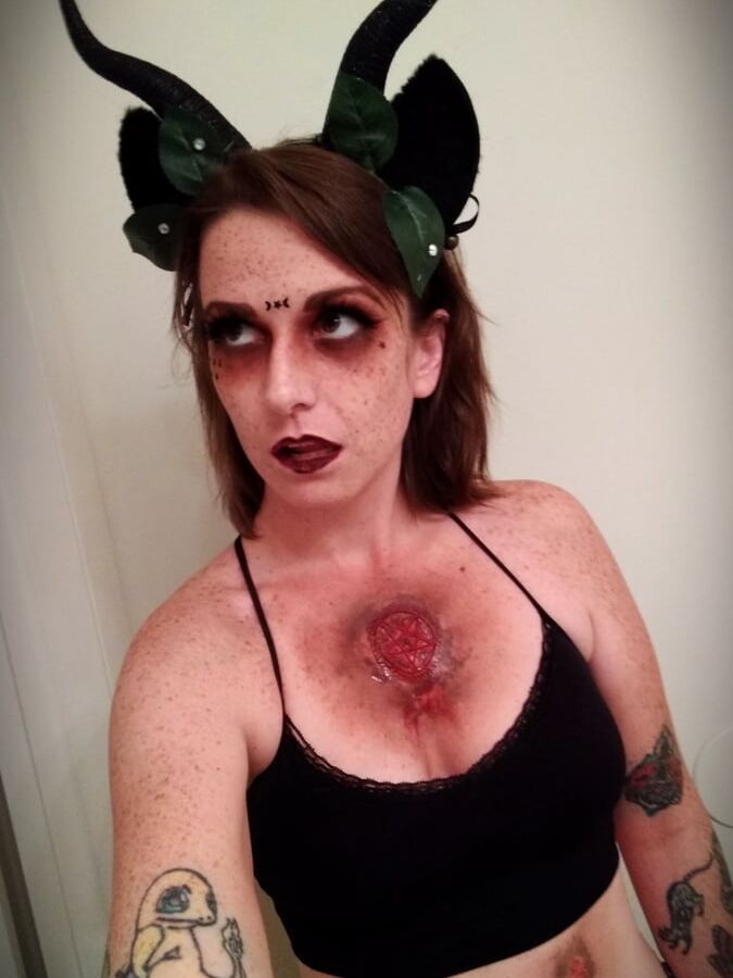 Hottest girl in the morgue
