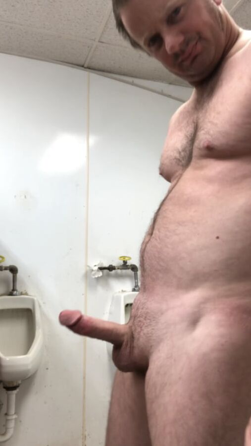 Mens room