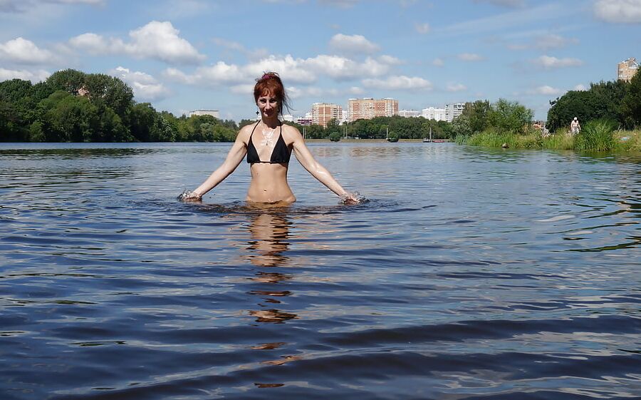 Swimmind in Moscow&;s pond