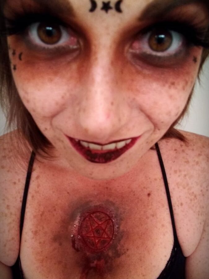 Hottest girl in the morgue