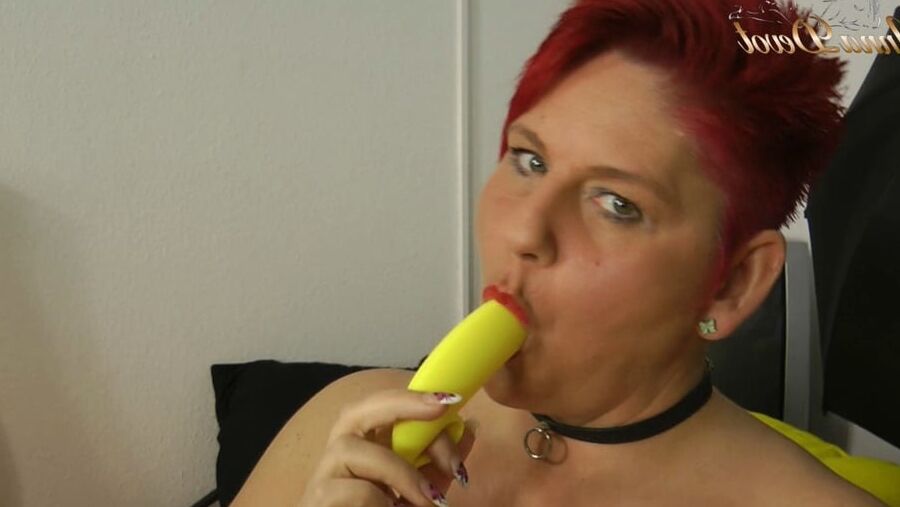 The banana dildo