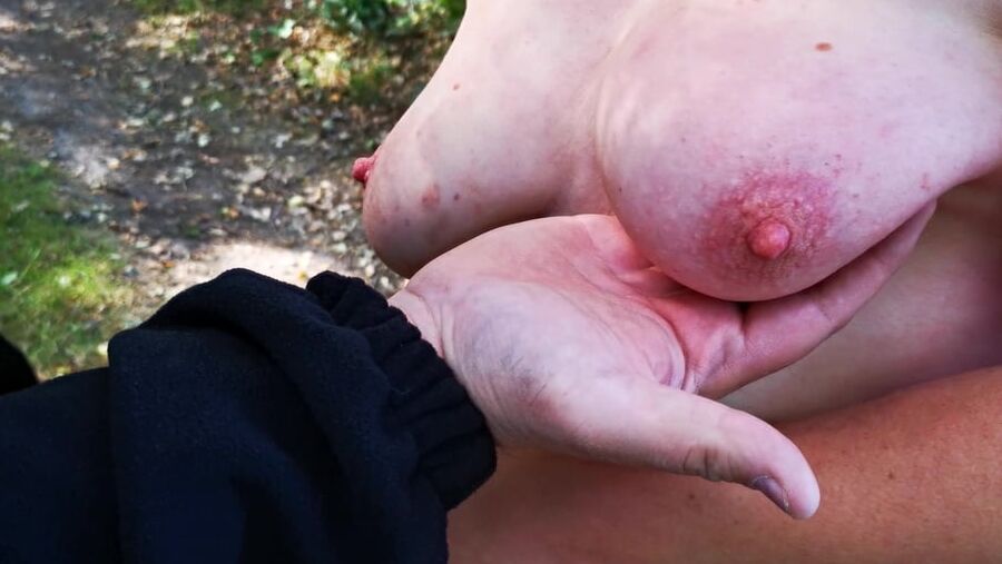 Tit Training on hiking way