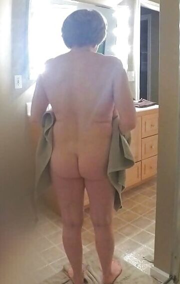 Sneak up on the masturbating GILF by MarieRocks